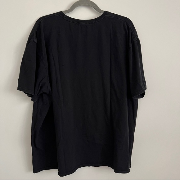 Queen Official Band T-Shirt Black Graphic Tee Rock Concert Tour Merch-Size XXL - Picture 4 of 6